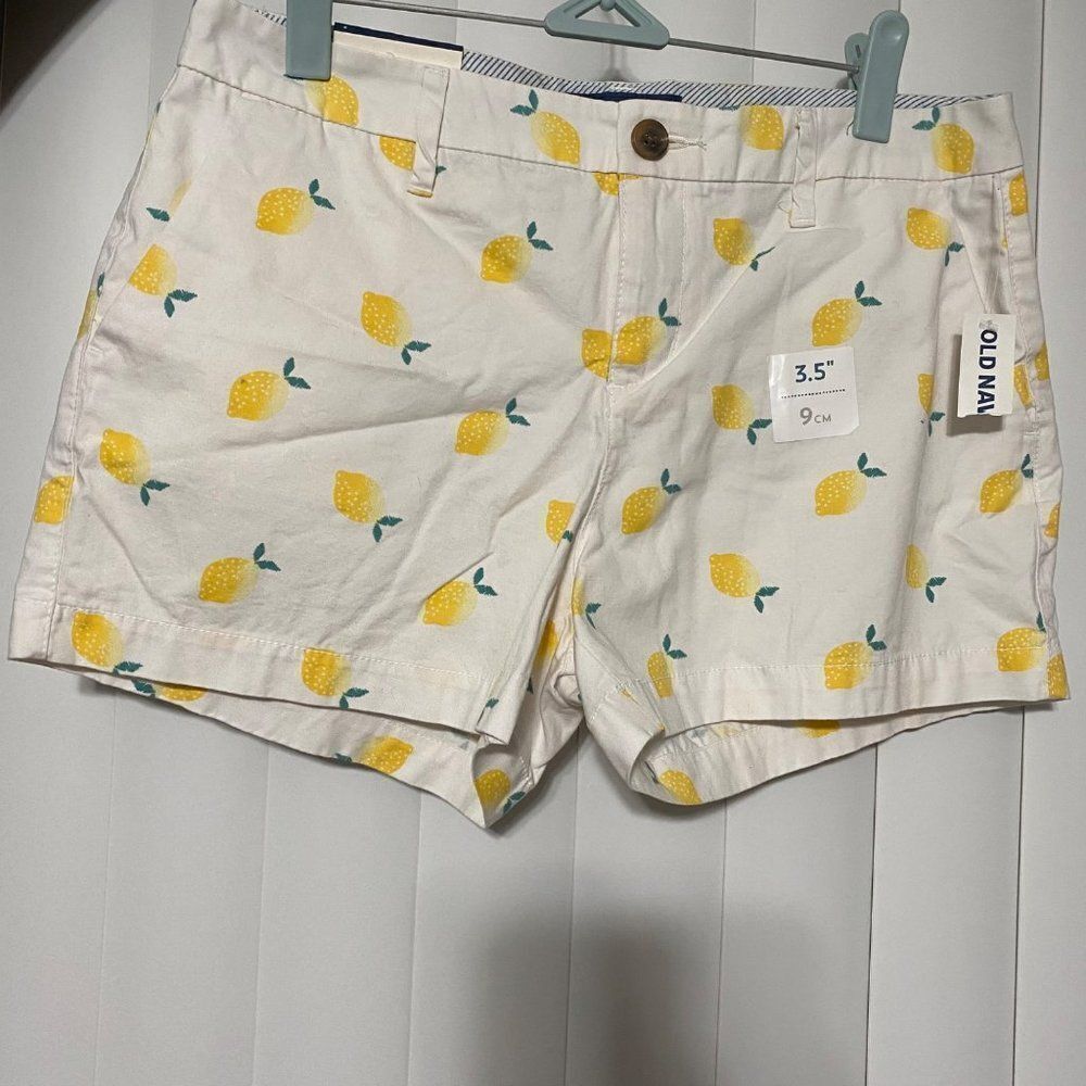 old navy white shorts w/ lemon designs all over